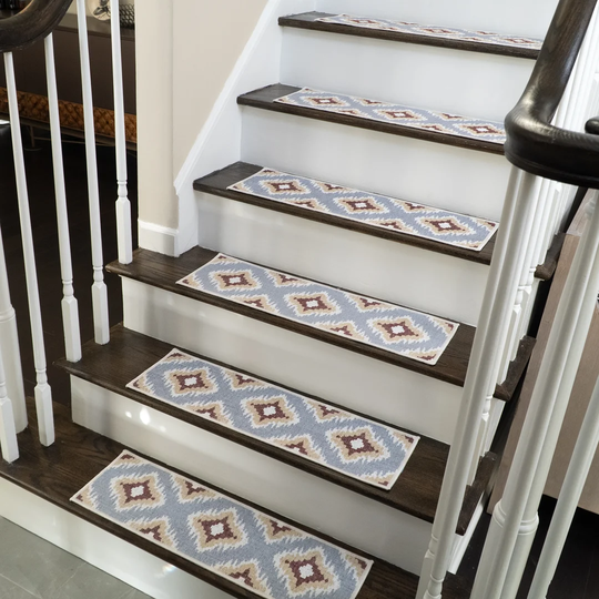 Tetra Design Non-Slip Maroon/Grey Stair Tread