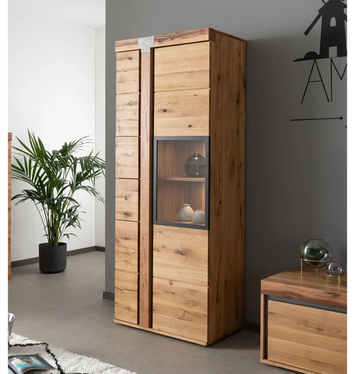 New Amsterdam Standard Curio Cabinet