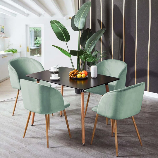 Harborcreek 4 - Person Dining Set