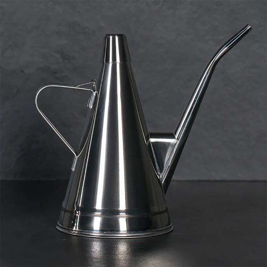 Classic Stainless Steel Olive Oil Dispenser 1/4L