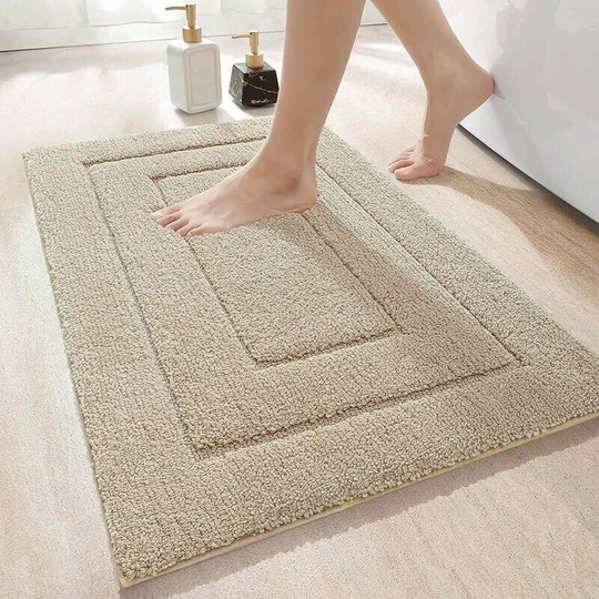 Soekavia - Non-Slip Bath Mat, Soft Microfiber Bath Mat, Water Absorbent, Machine Washable, Extra Thick Shower Mat for Bathroom, 50 x 80 cm, Beige