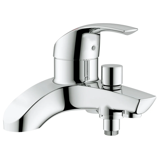 GROHE Eurosmart single-lever bath mixer with diverter and shower outlet; water-saving deck-mounted tap with chrome finish. 25105000