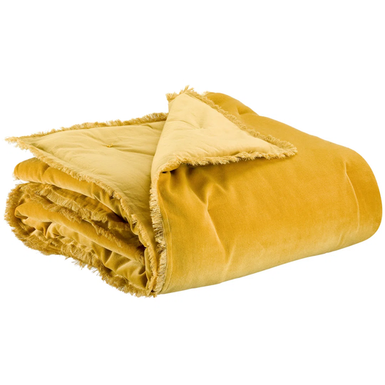 Oma Throw