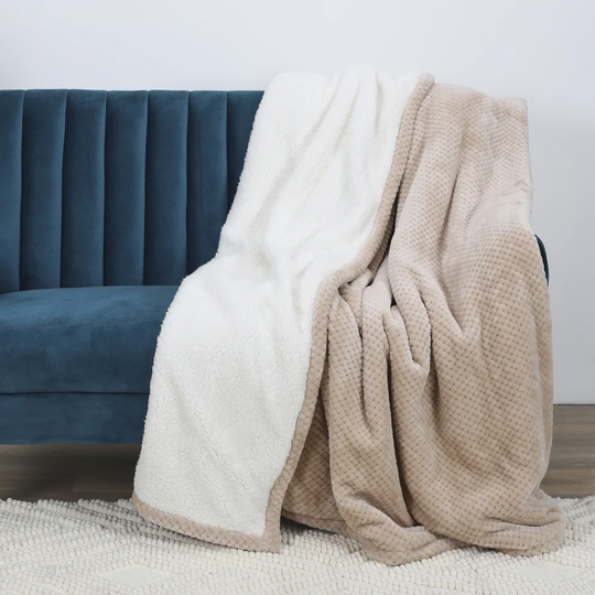 Evonna Fleece Honeycomb Throw