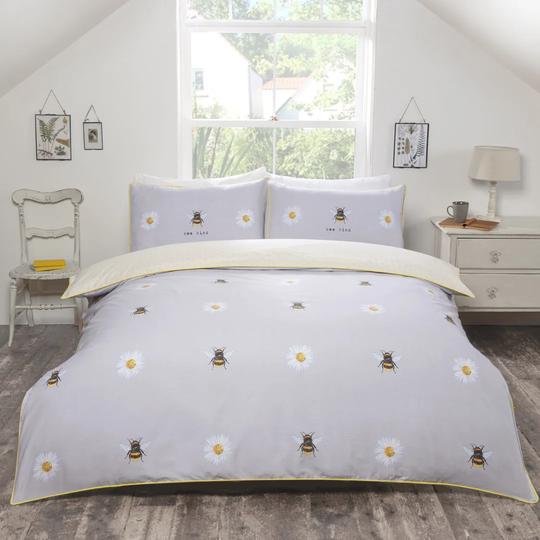 Purple White 132 TC Duvet Cover Set