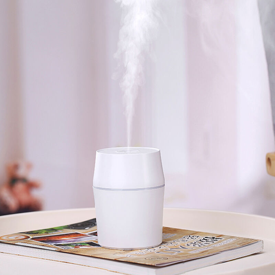 Superseller - Mini Essential Oil Diffusers Air Humidifier usb Aromatherapy Diffuser Portable Vehicular Diffuser Humidifier, White - White