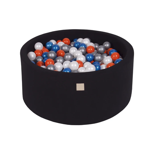 Yuliana Ball Pit