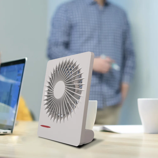 Drei Geschwindigkeiten Kaltluftventilator Desktop Tragbarer Ventilator