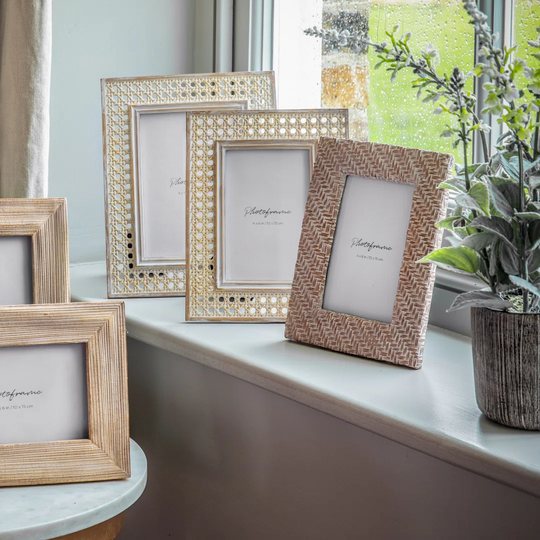 Savala 4" x 6" Matte Resin Single Picture Frame