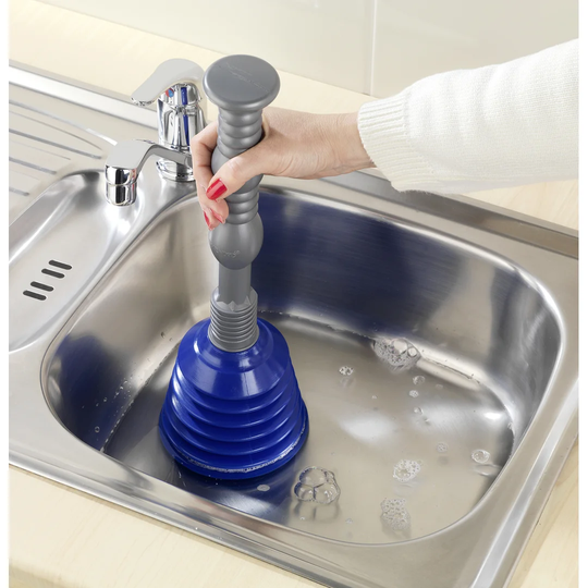 Lawrence Free-Standing Plunger Set