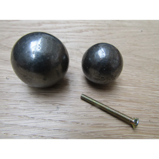 Alisanne 38mm Diameter Round Knob
