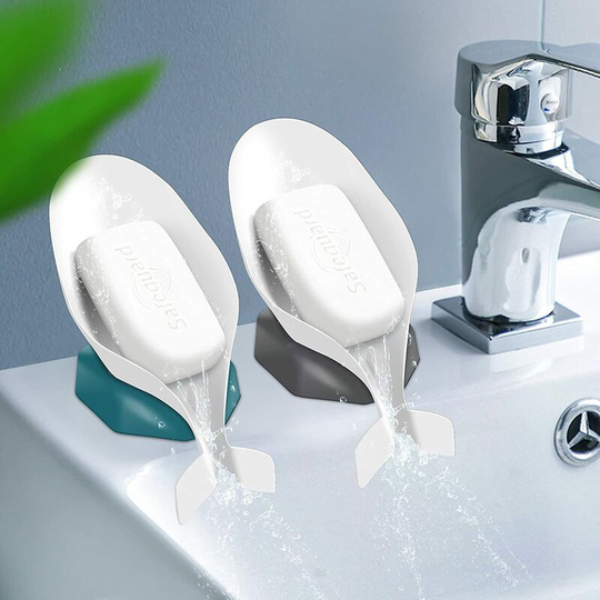 2 Piece Triangle Soap Dish Drain Easy Clean Soap Box with Suction Cup Kitchen, Shower Room, Bathroom (Green and Gray)