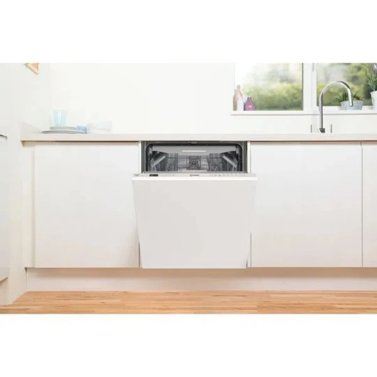 Indesit DIO3T131FEUK Built-in Dishwasher - White