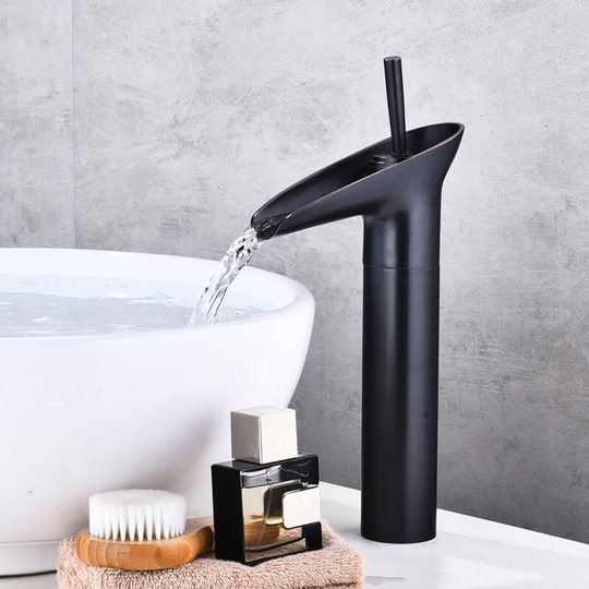 Superseller - Vintage Style Waterfall Faucet Bathroom Sink Faucet Brass Basin Water Tap High Single Lever Mixer Tap - Black