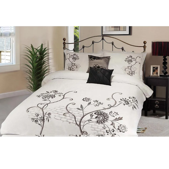 Wilhelmina White/Black 100% Cotton Duvet Cover Set