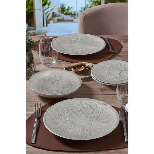 Ruthanne 18 Piece Porcelain Dinnerware Set, Service for 6