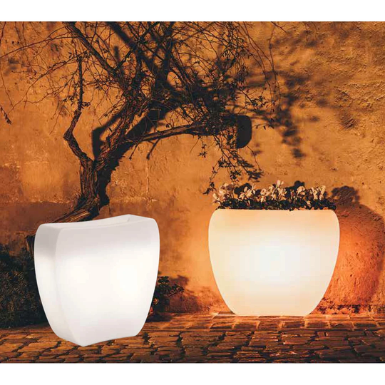 Castrejon Plastic Plant Pot
