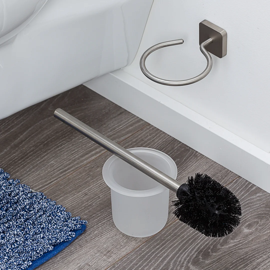 Onu Wall-Mounted Toilet Brush and Holder