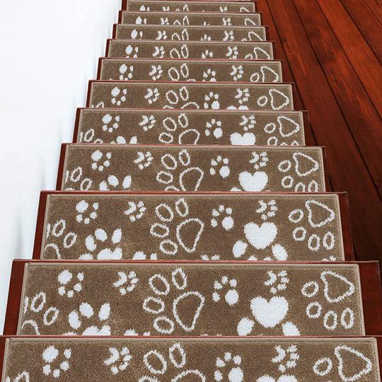 Memorial Design Non-Slip Maroon Stair Tread