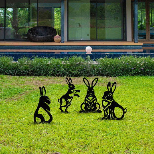 Nelida Metal 4 Piece Garden Stake Set