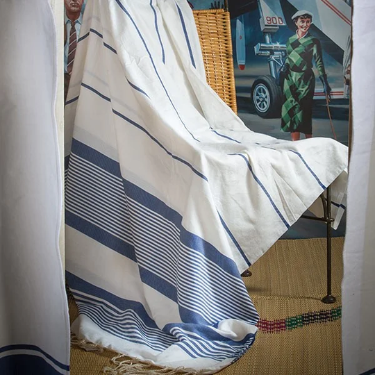 La Crosse Armchair Blanket