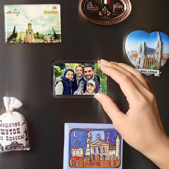 Adeodato 50 Pack Mini Acrylic Photo Frame Fridge Magnets - Perfect For Gift Bags & Souvenirs, 7.8Cm X 5.3Cm/3"X2"