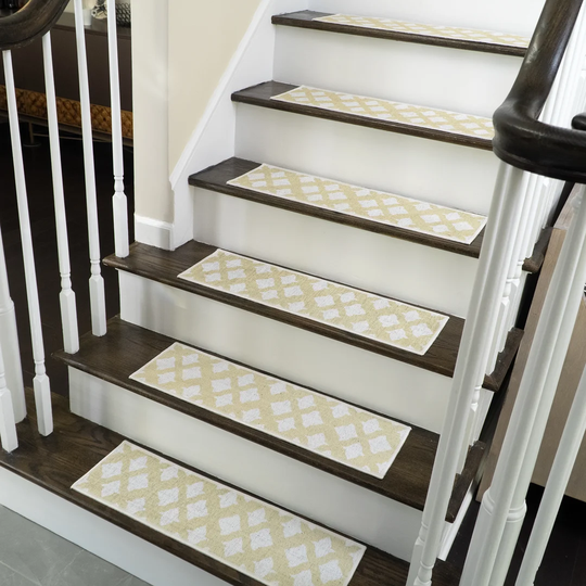 Floral Design Non-Slip Banana Cream Stair Tread