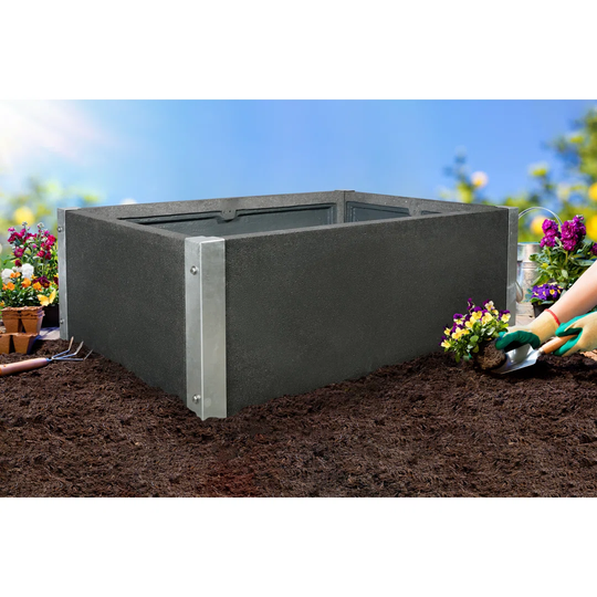 Dakota Fields raised bed element