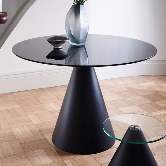 Oscar Dining Table