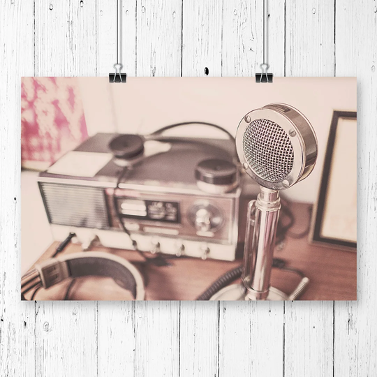 'Vintage Retro Radio and Microphone' Graphic Art