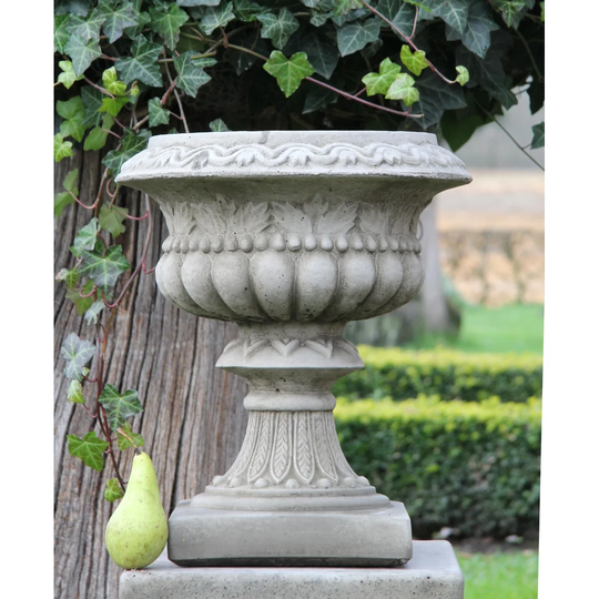Derby stone amphora