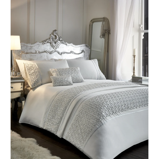 Raegan Bed Runner