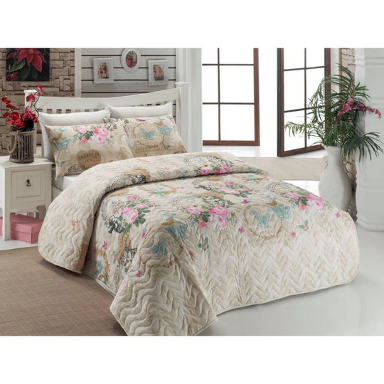 Rasberry Angel Bedspread Set with Two Pillowcases