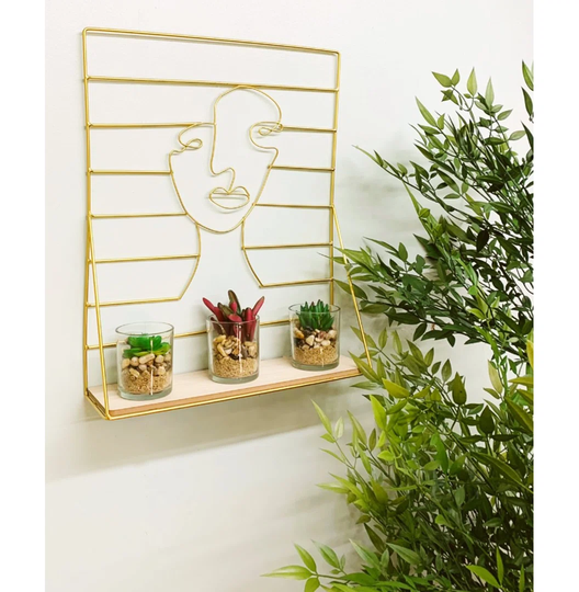 Gold Wire Face Wall Mounted Jewellery