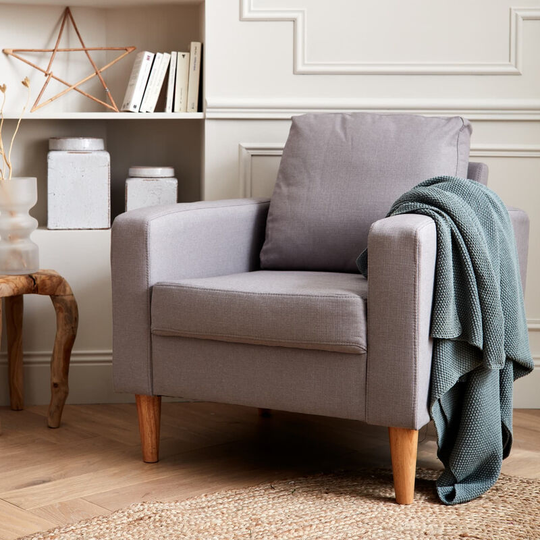 Light grey scandi-style armchair with wooden legs - Bjorn - Light grey
