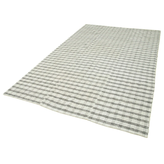 Daviston Light Grey/White Rug