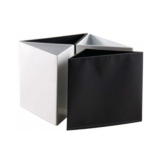 Triangular Planter In Lacquered Metal (Set Of 4)