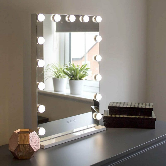 At Home Comforts Hollywood Portrait Mirror - 15 led bulbs - White/silver