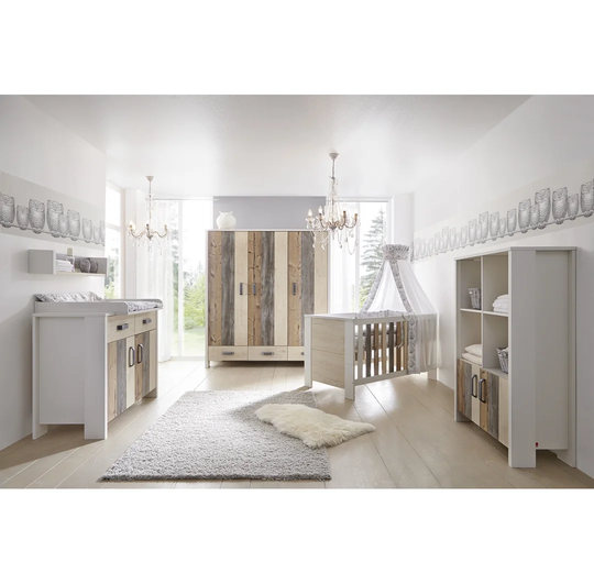 Woody Changing Table