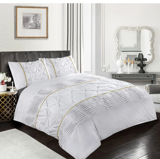 Moe Eleanor Laced Pintuck Diamond Pinched Duvet Cover Set With Pillowcases