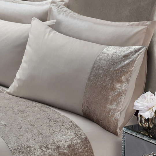 Marquis Plain Housewife Pillowcase