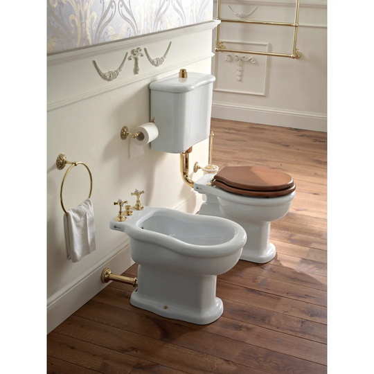 Low Level Pan Floor Drain Ceramic Wall Hung Basin