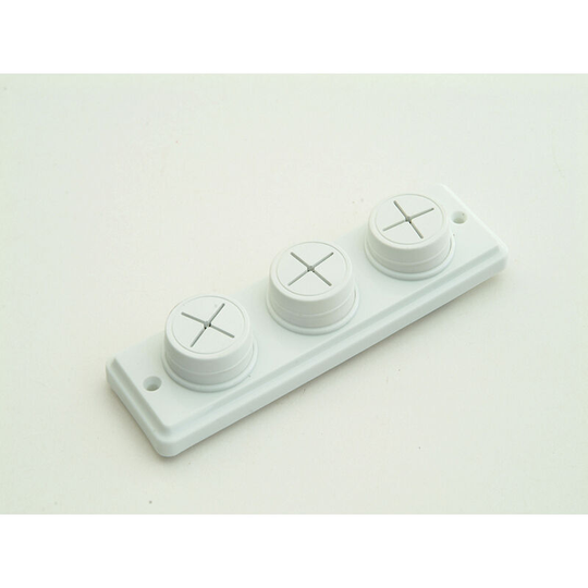 Prepacked Cloth Holder 3 Hole 025821 - Basics