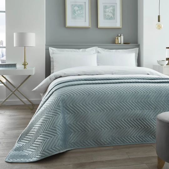 Sabrina Velvet Touch Bedspread