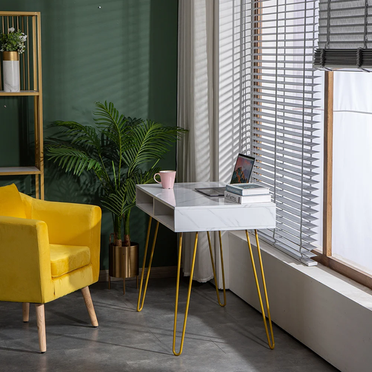 Naya Desk