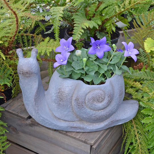 Merida Resin Statue Planter