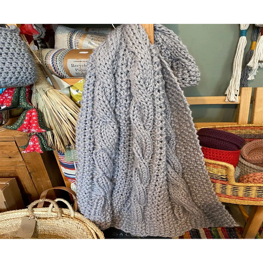 Exley Merino Big Cable Knit Throw