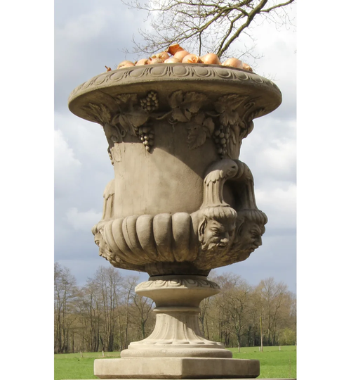 Amphora stone 4DF35BFBBFB6494896F2A27B8477F862