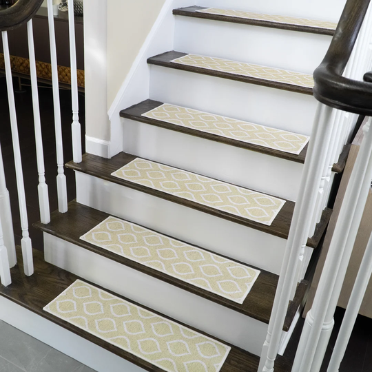 Drop Design Non-Slip Banana Cream Stair Tread