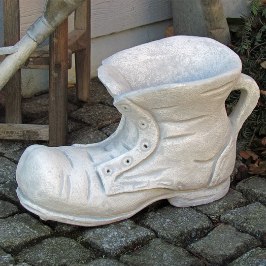 Senora Concrete Statue Planter